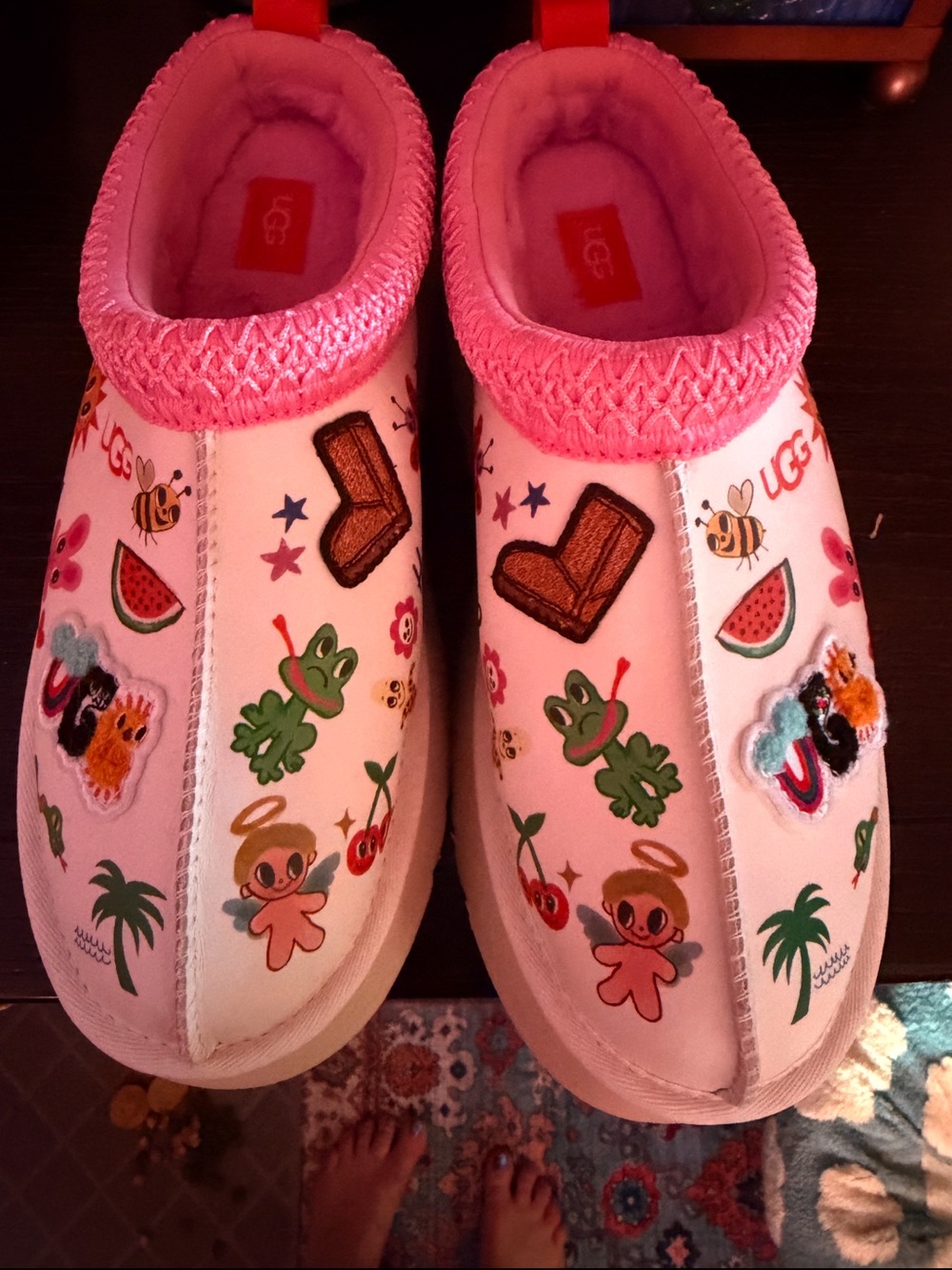 💕UGG Limited Edition Taz Pop Sketch Size 10